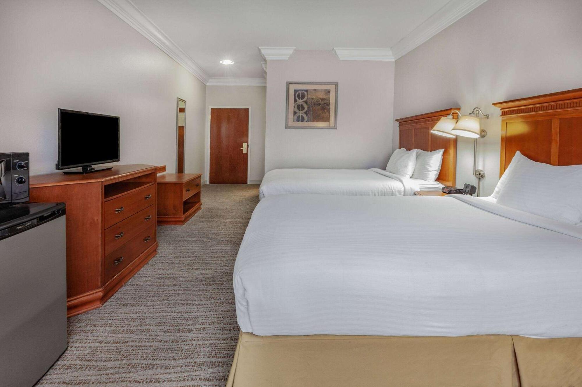 Days By Wyndham Alta Vista Hotel